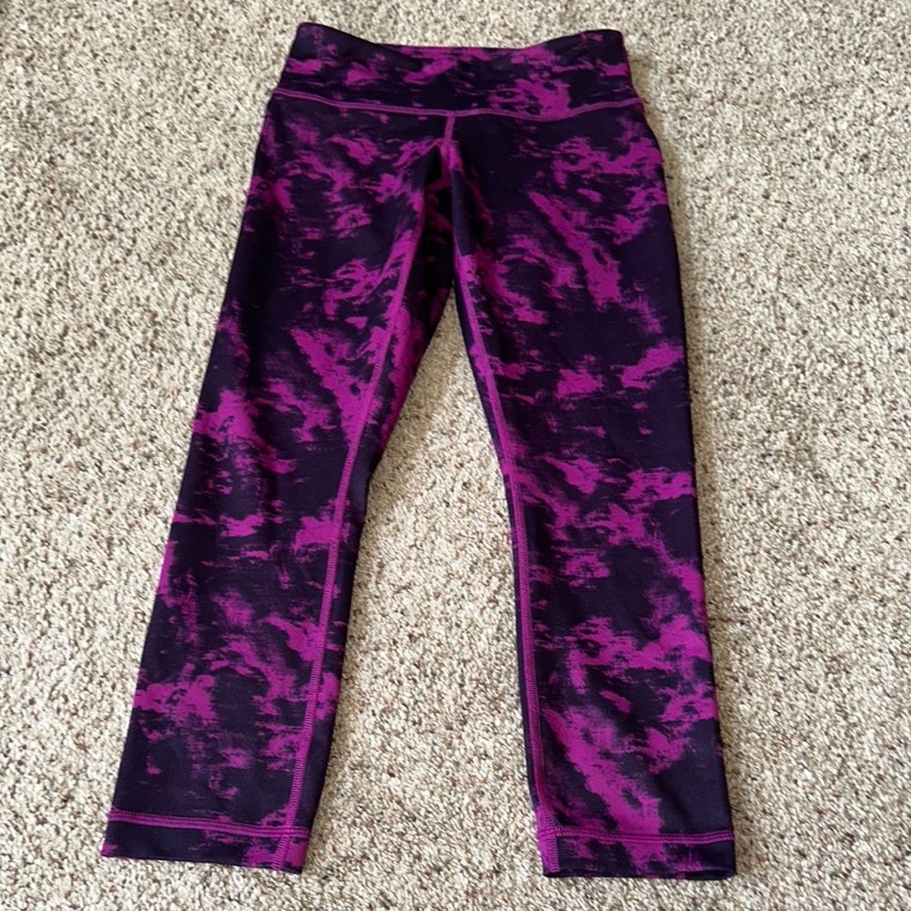 Lululemon Athletica Purple Leggings Dynamic Design